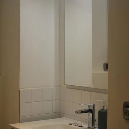 Апартаменты The Brick - Host By Traveller's Nest Турин